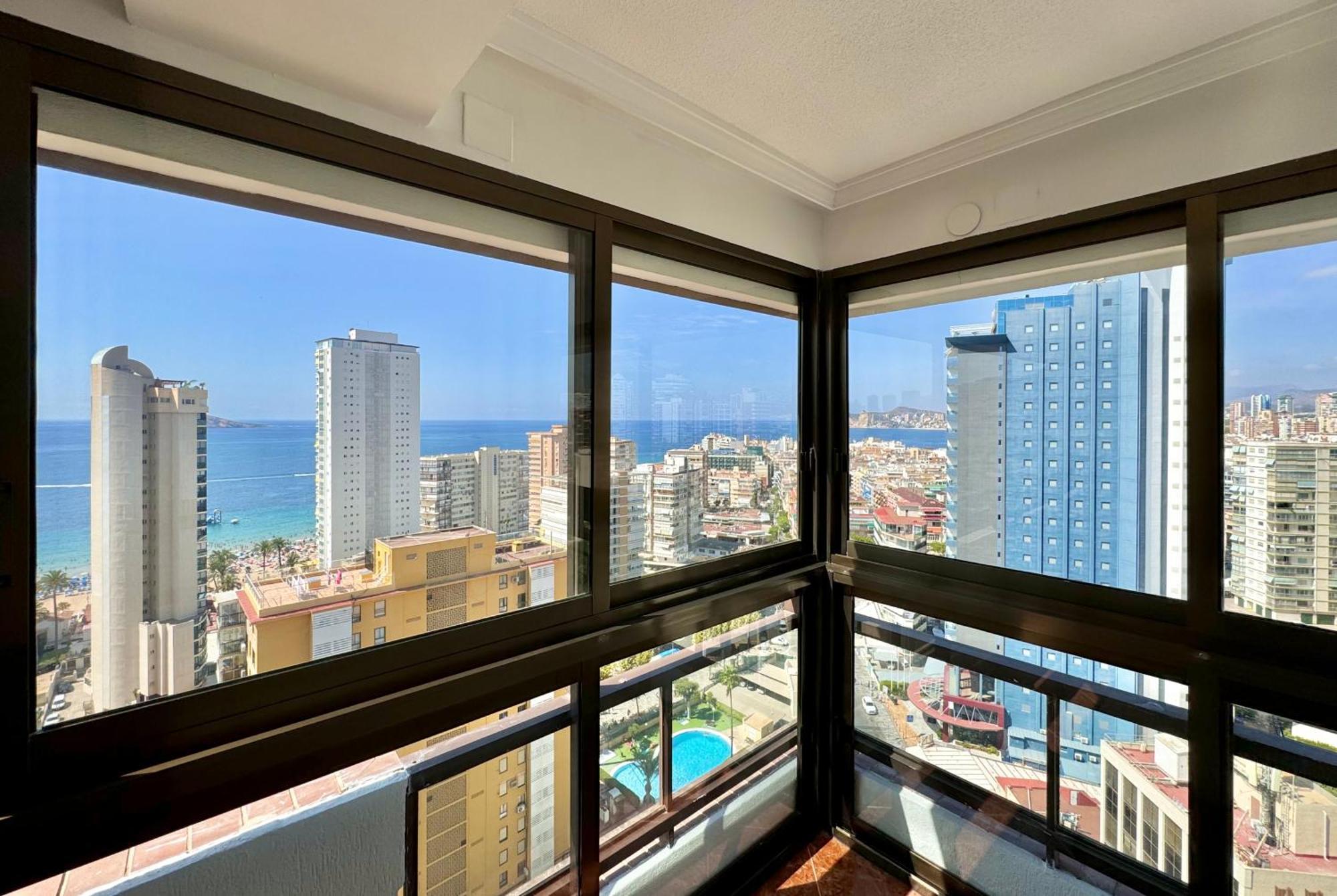 Apartment Duplex De Lujo En La Playa De Levante Benidorm